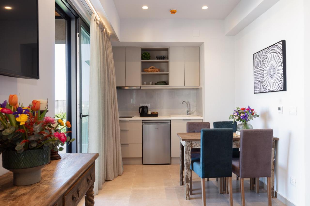Lines Concept Accommodation ريثيمنو المظهر الخارجي الصورة