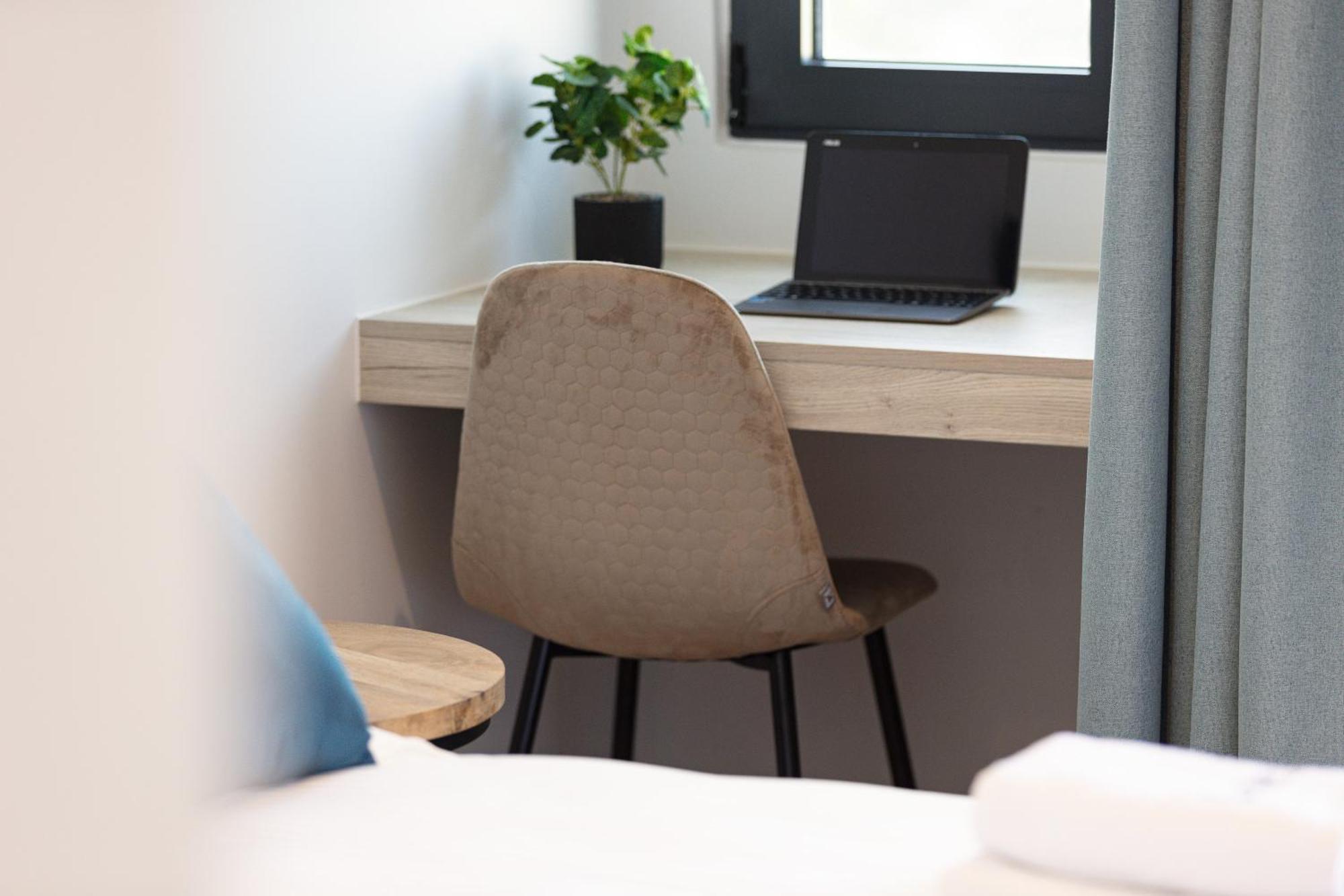 Lines Concept Accommodation ريثيمنو المظهر الخارجي الصورة